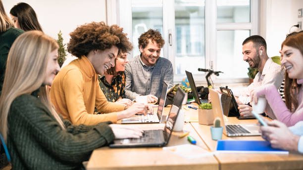 Master the art of making connections with these proven tips for networking in college. Learn strategies introverts can use to build lasting, valuable relationships.