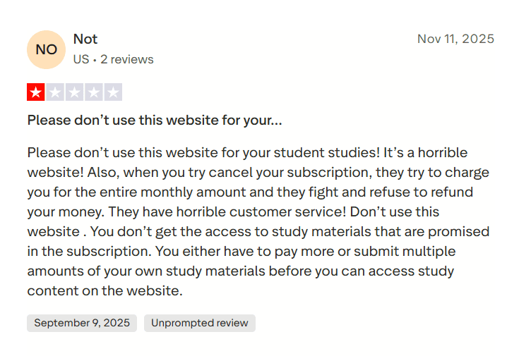 Negative Course Hero review warning students about subscription billing and monthly charges