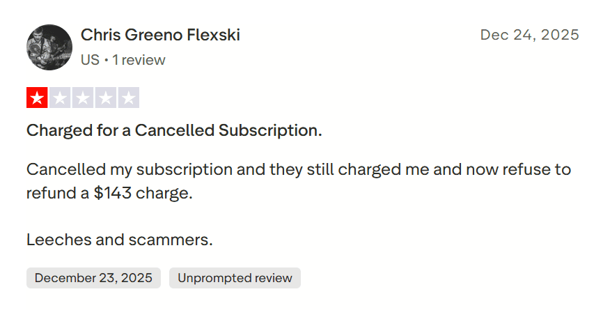 Course Hero negative review claiming the user was charged after cancelling subscription