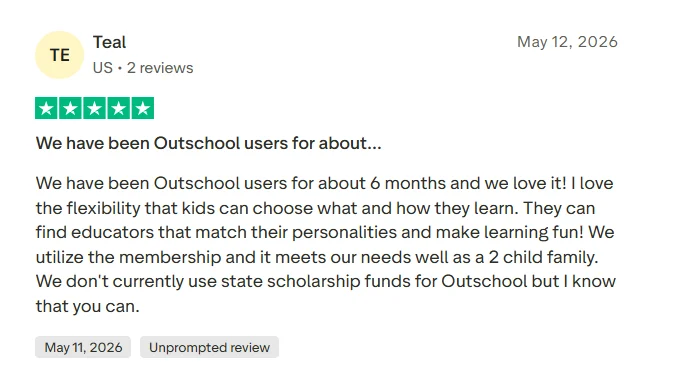 Positive Outschool Trustpilot review from a parent praising class flexibility and teacher selection
