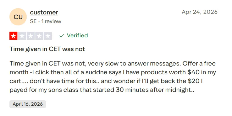 Negative Outschool Trustpilot review mentioning refund and customer service concerns