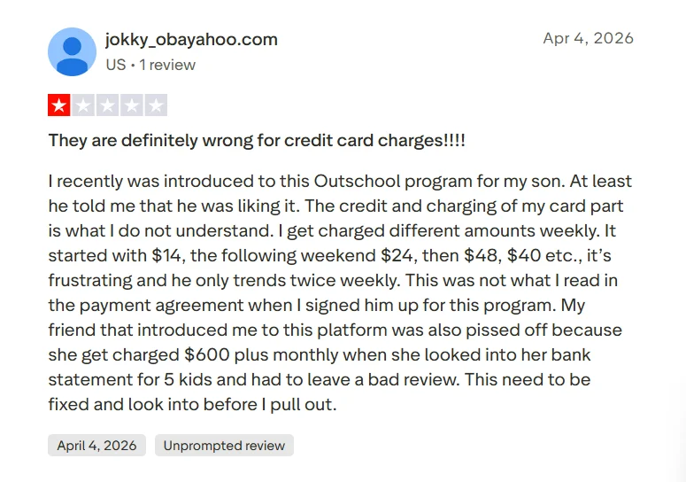 Negative Outschool review mentioning unexpected credit card charges