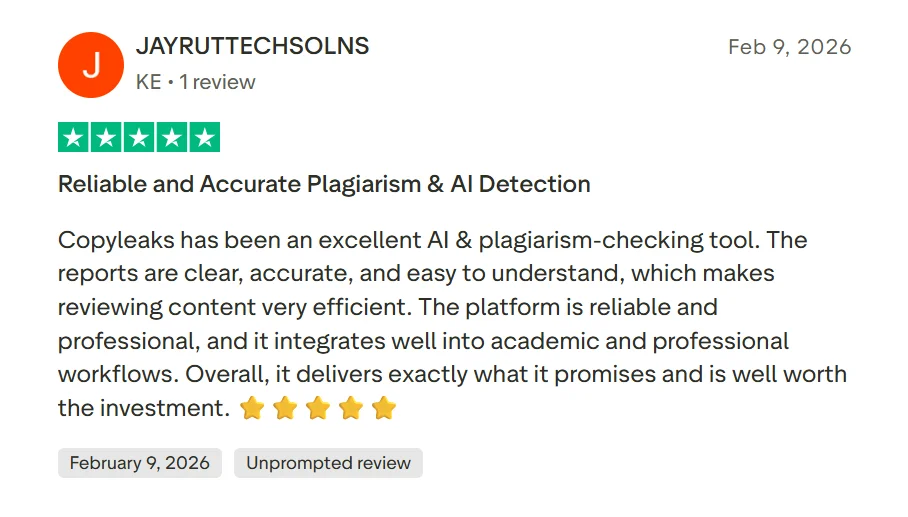 Five-star Trustpilot review praising the reliability and clarity of Copyleaks AI and plagiarism reports